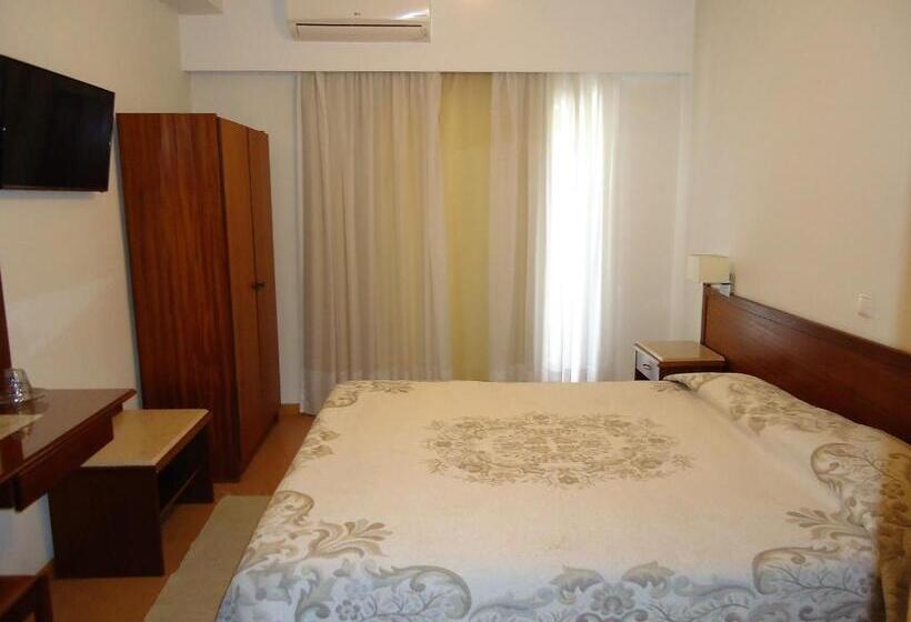 膳宿费 Residencial Coroa D Ouro