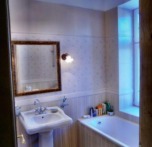 膳宿费 Retro 19th Century Guest House