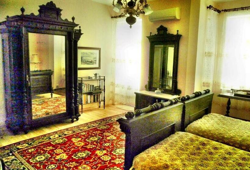 膳宿费 Retro 19th Century Guest House