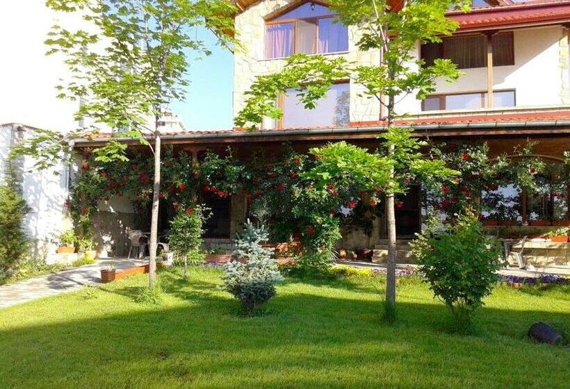 펜션 Todorovi Guest House