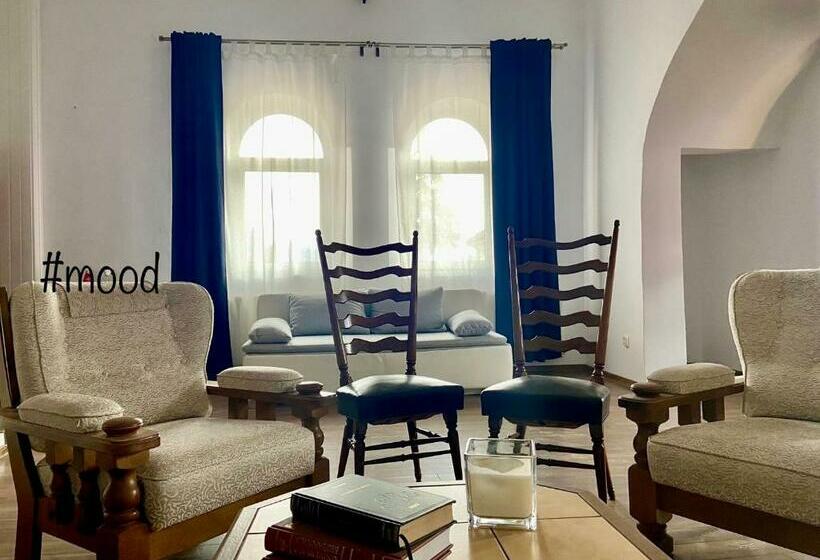 ペンション Turnul Maresalului