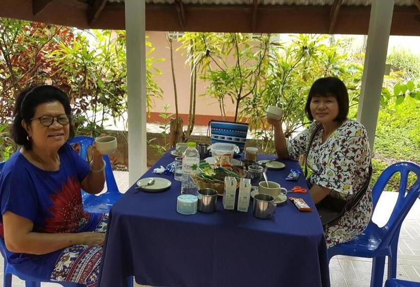 旅馆 Suan Bang Bon Guest House