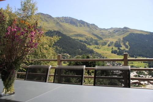 تختخواب و صبحانه Bnb Les Sapins Bleus