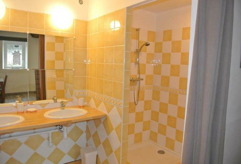 민박 La Fresnée Chambres D Hôtes