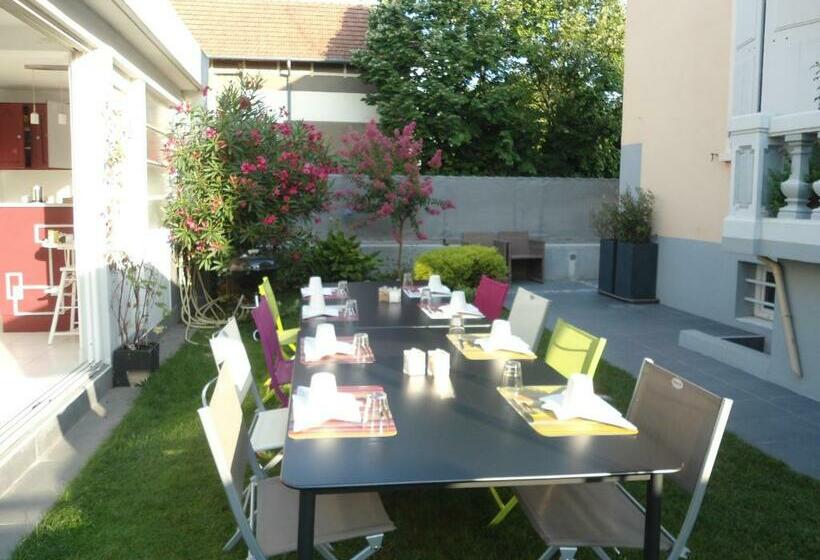 مبيت وإفطار Chambres D Hôtes Les Muriers