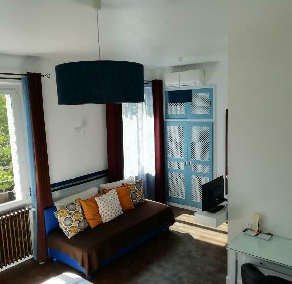 مبيت وإفطار Chambres D Hôtes Les Muriers