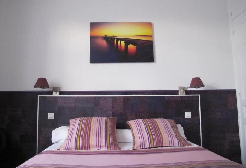 مبيت وإفطار Chambres D Hôtes Les Muriers