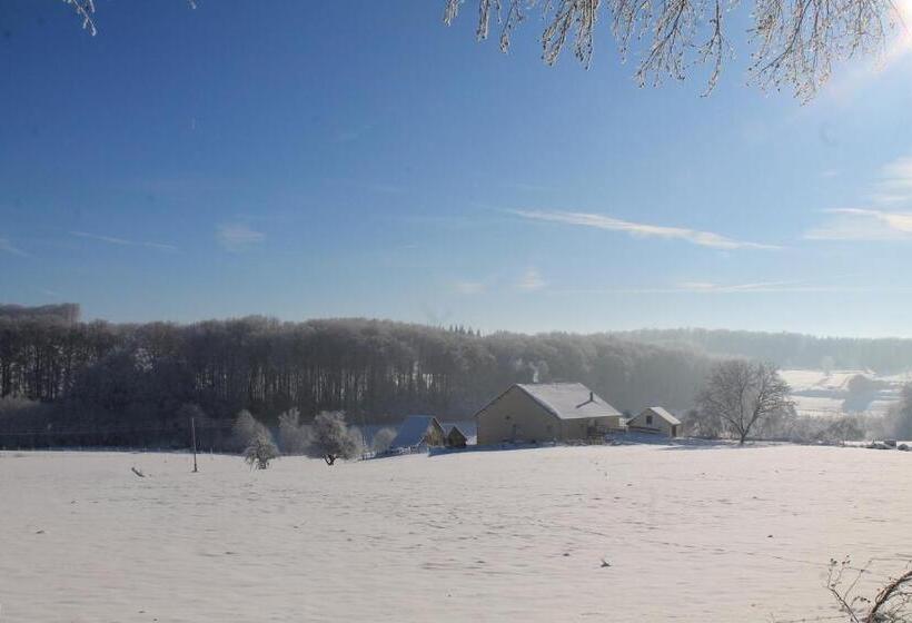 مبيت وإفطار Chambres Et Table D Hôtes La Trottelée