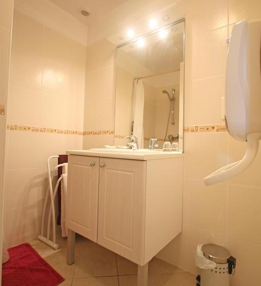 مبيت وإفطار Chambres Et Table D Hôtes La Trottelée