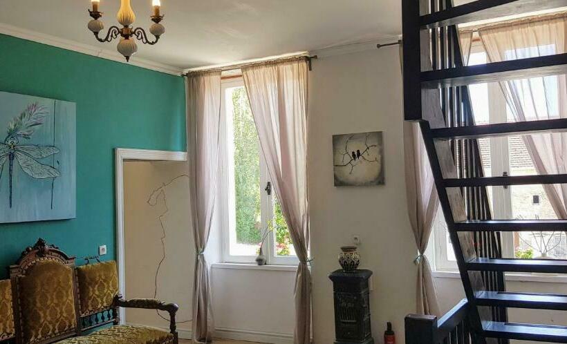 مبيت وإفطار Chateau Melay