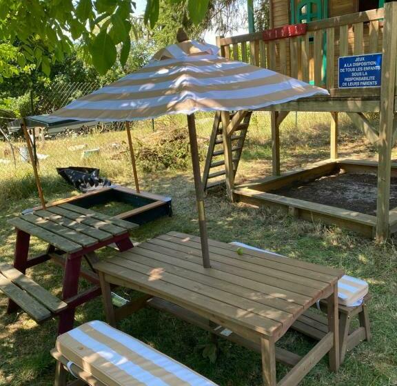 مبيت وإفطار Chateau Melay