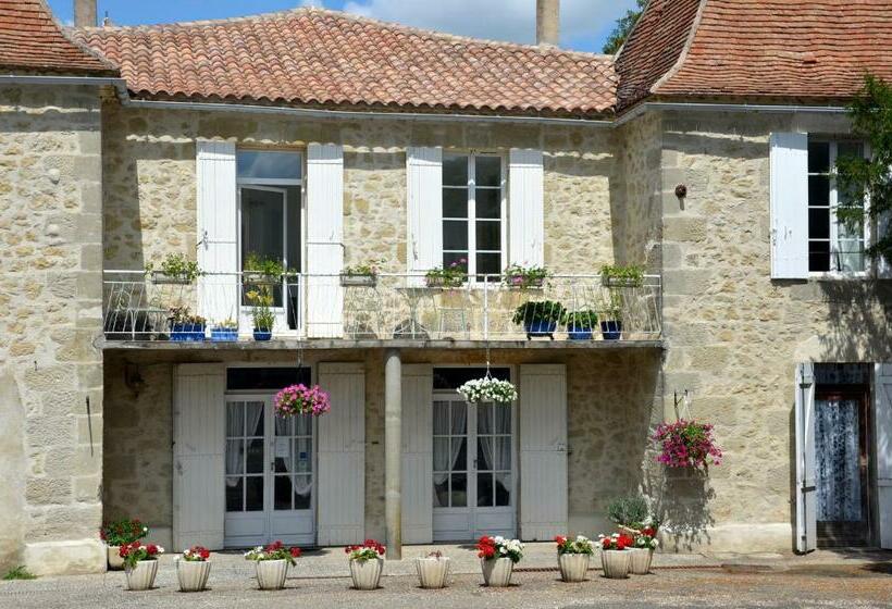 ベッドアンドブレックファースト Chez Madeleine