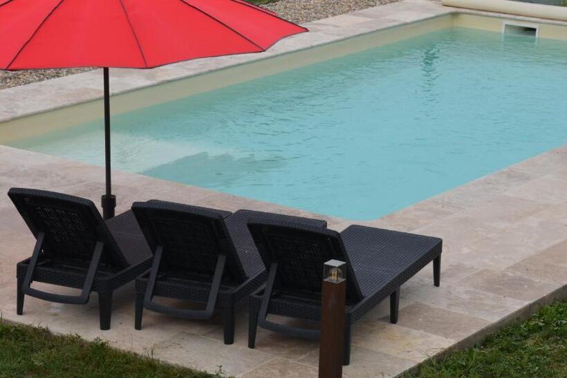 ベッドアンドブレックファースト Chez Madeleine