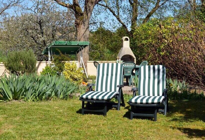 ベッドアンドブレックファースト Chez Madeleine