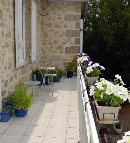 ベッドアンドブレックファースト Chez Madeleine