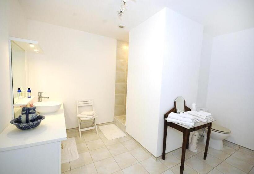 ベッドアンドブレックファースト Chez Madeleine