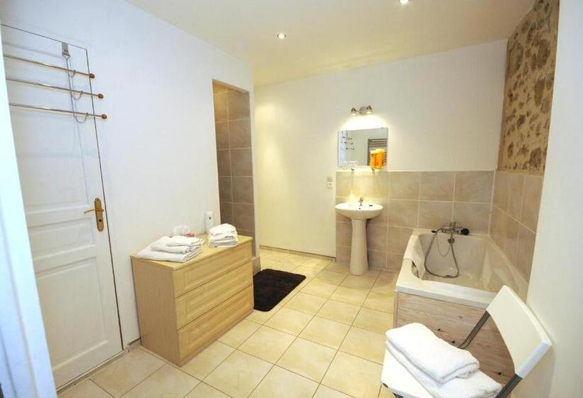 ベッドアンドブレックファースト Chez Madeleine