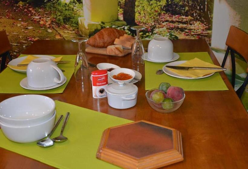 ベッドアンドブレックファースト Chez Madeleine