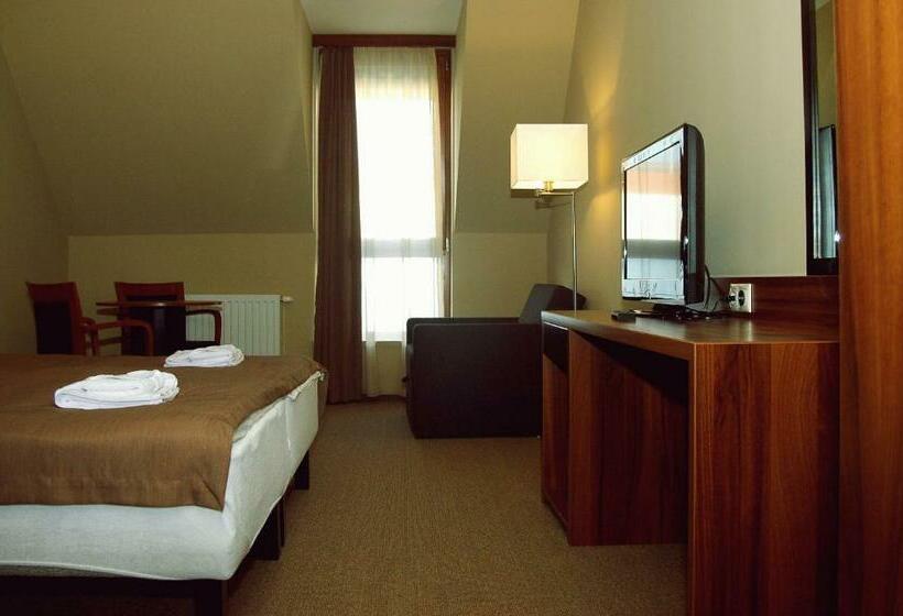 צימר Fiáker Panzió