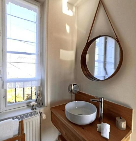 צימר Jane Laur   Honfleur