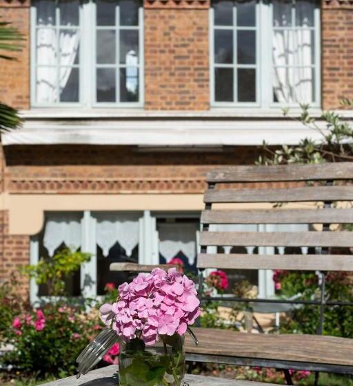 צימר Jane Laur   Honfleur