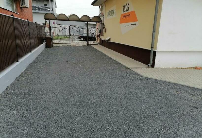 تختخواب و صبحانه Joós Apartman