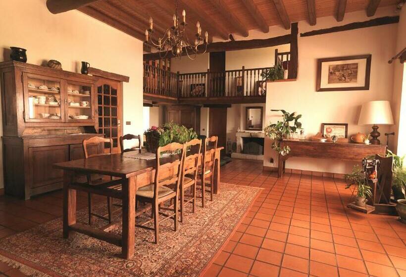 مبيت وإفطار La Dame Blanche