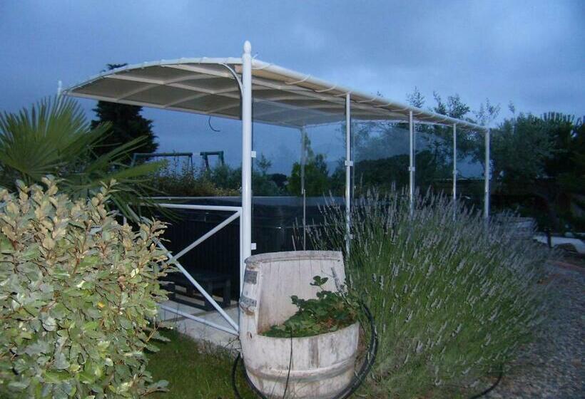 مبيت وإفطار Les Hôtes De La Combe Mouis