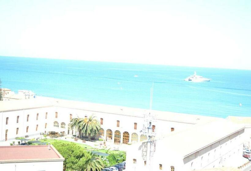 住宿加早餐  Scirocco