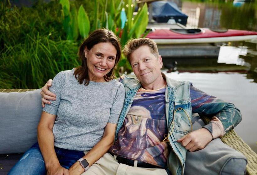 تختخواب و صبحانه The Green Tunnel