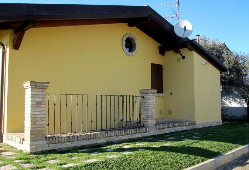 Отель Agriturismo Tenuta Santa Maria