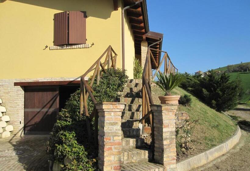 Отель Agriturismo Tenuta Santa Maria