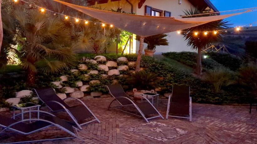 Отель Agriturismo Tenuta Santa Maria