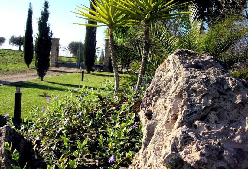 Отель Agriturismo Tenuta Santa Maria