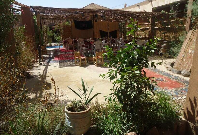 هتل Auberge L Oasis