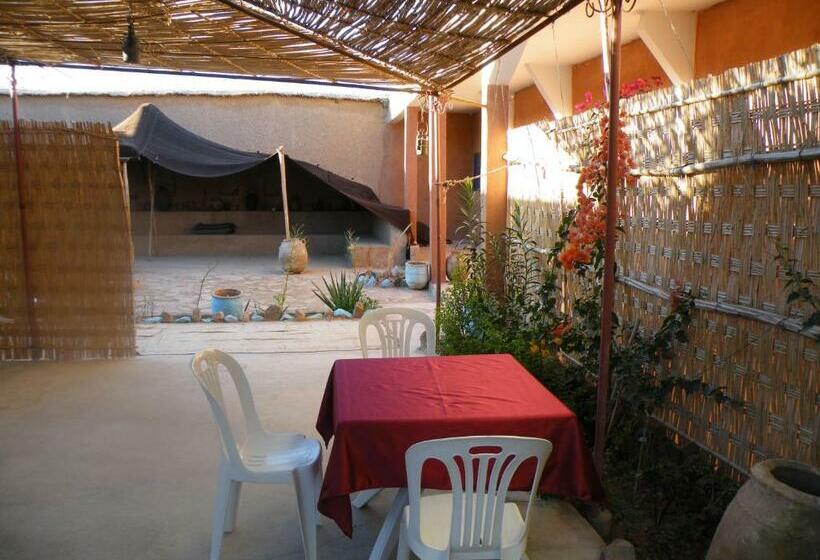 Отель Auberge L Oasis