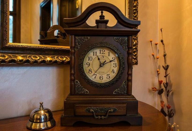 호텔 Chiflika Family