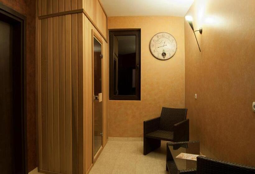 호텔 Chiflika Family