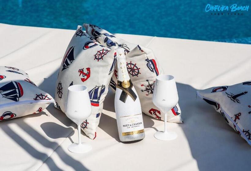 호텔 Chiflika Family