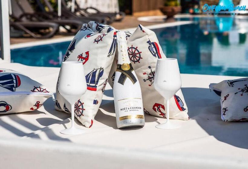 ホテル Chiflika Family