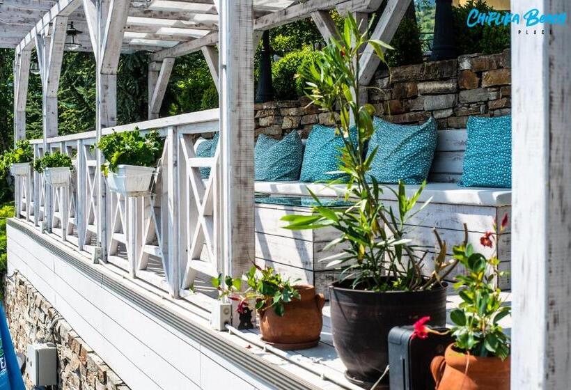 호텔 Chiflika Family