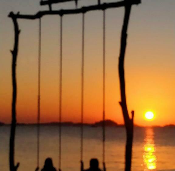 호텔 Beach Rock Resort, Fka Lor In Beach Resort Belitung