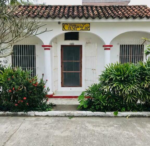 بنسيون Casa De La Luz   Guesthouse
