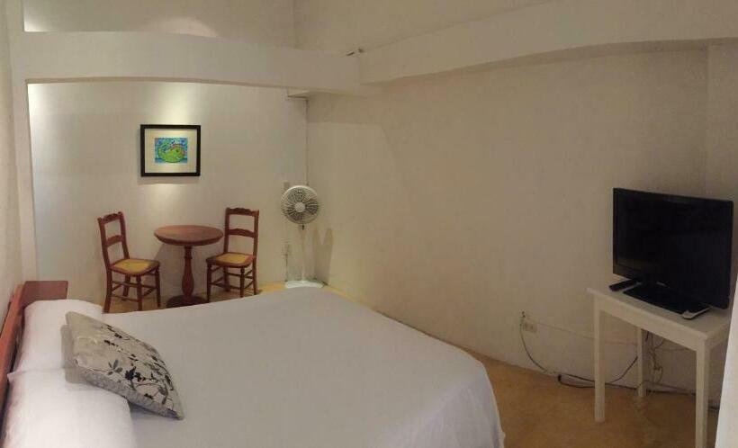 بنسيون Casa De La Luz   Guesthouse