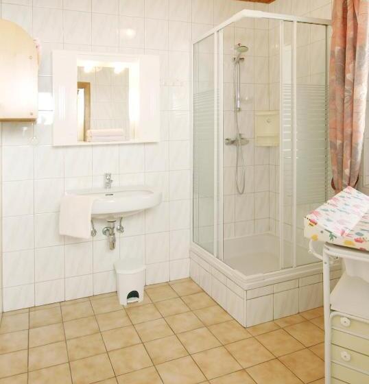 פנסיון Familienbauernhof Salmanner