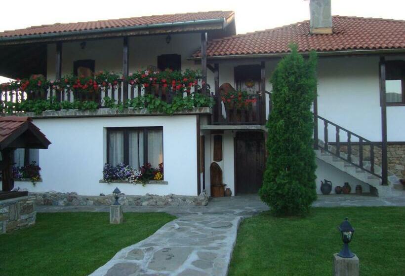 פנסיון Guest House Tsvetina