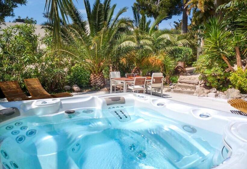 بنسيون Guesthouse Villa Altea