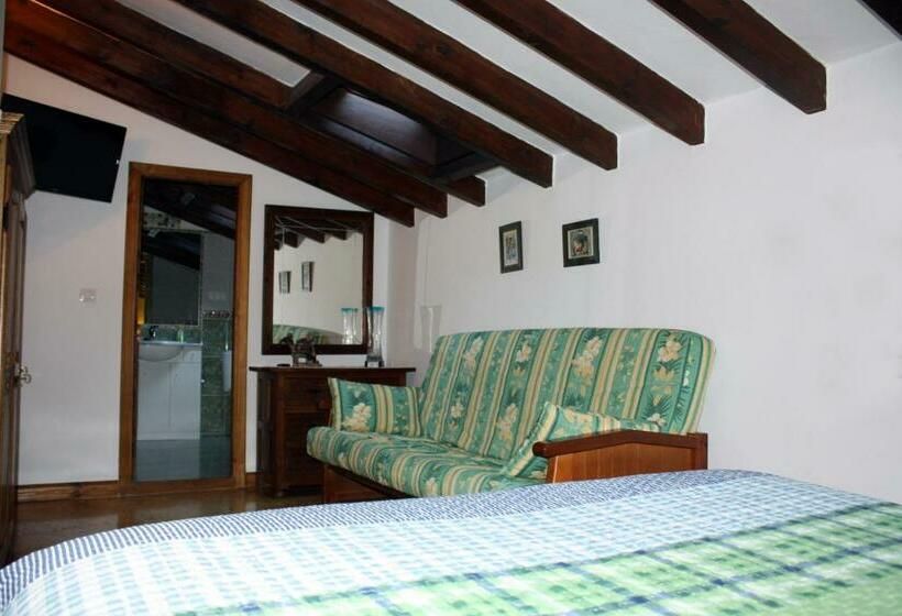 بنسيون Hospedaje Angelica