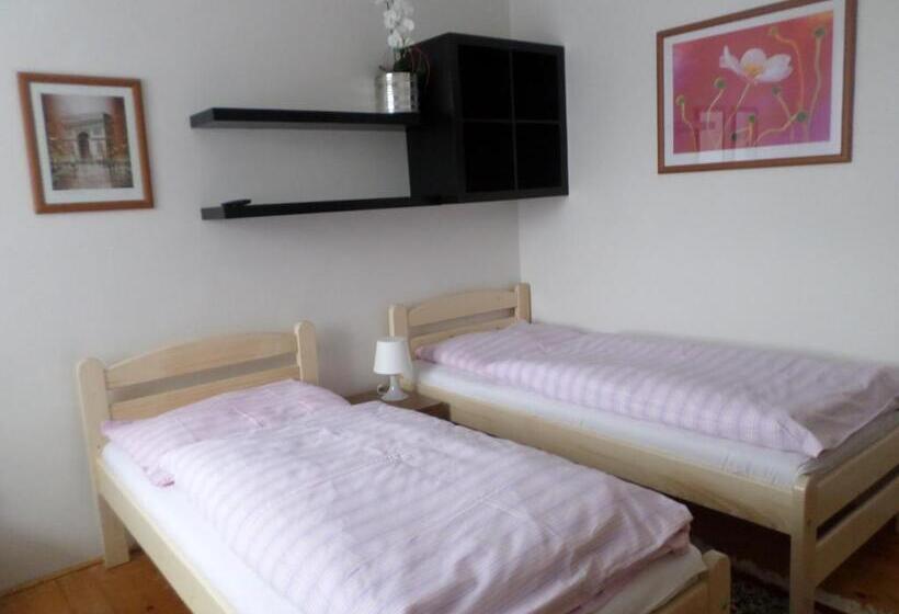 פנסיון Penzion Harvanek