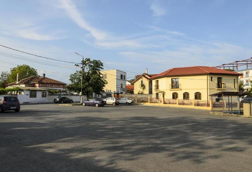 Villa Casafina Serviced Apartments